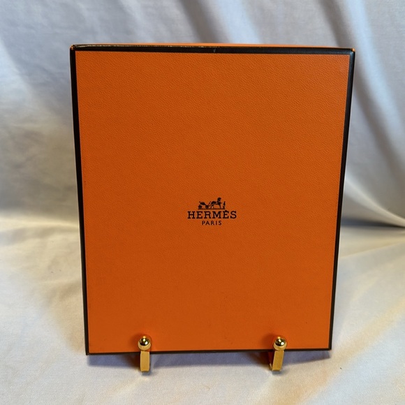 Hermes Accessories Box with Brown Ribbon! - Picture 1 of 5